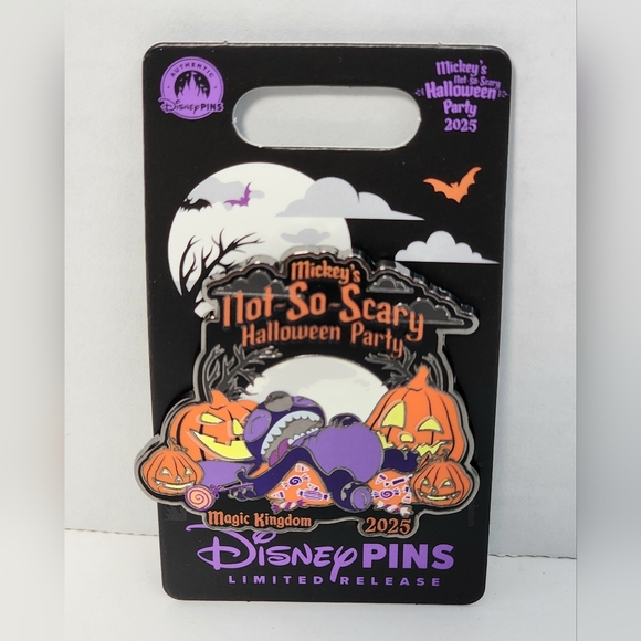 Disney 2025 Mickey's Not-So-Scary Halloween Party Exclusive STITCH LR Pin - New - Picture 2 of 3